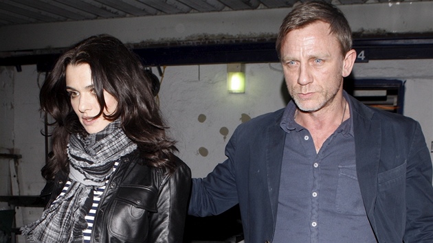 Brittí herci Daniel Craig a Rachel Weiszová se vzali 