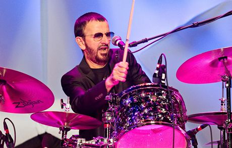 Z koncertu Ringo Starr & All Starr Band, Praha, 29. 6. 2011 (na snímku Ringo