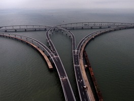 ching-tao - nejdel silnin most pes vodu na svt 