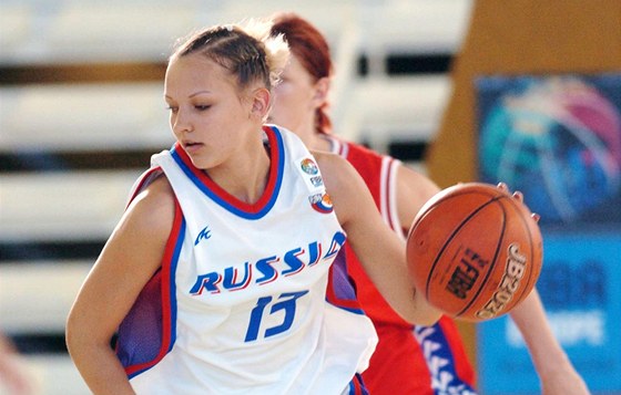 Ruská basketbalistka Jelena Danilokinová.