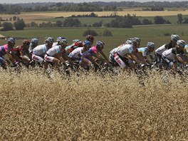 ODSTARTOVNO. Cyklistick Tour de France vyrazila na svoji 98. pou.