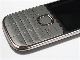 Recenze Nokia C2 telo