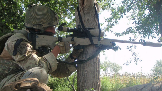 Britský odst�elova� v afghánské provincii Hílmand