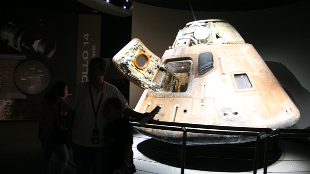 Muzeum letů do vesmíru - Apollo/Saturn V Center