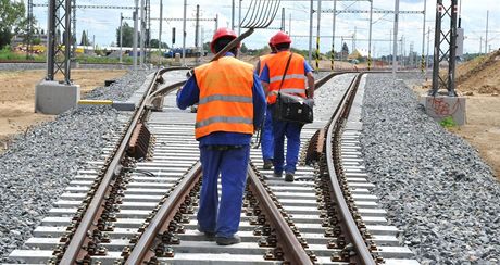 Výstavba odstavného kolejit a myky vagón v Brn Herpicích (8. ervenec