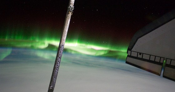 Polární záře, jak ji vyfotili astronauti ze stanice ISS.