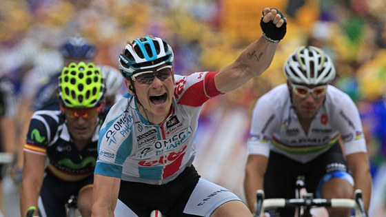 KONEN! Nmecký cyklista André Greipel se v 10. etap Tour de France dokal