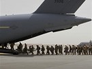 První amerití vojáci opoutjí Afghánistán. Tyto jednotky u armáda USA