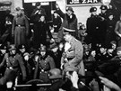 Konr�d Henlein v dubnu 1939 v Jihlav�, kam p�ijel slavit Hitlerovy pades�t�