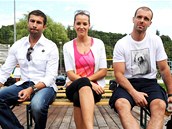 Hokejist Jakub Klepi a Roman Hamrlk a miss Kateina Sokolov 
