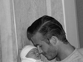 Victoria Beckhamov vyfotila svho manela Davida a jejich dceru Harper Seven