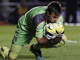 MÁM! Uruguayský gólman Fernando Muslera byl oporou, svj tým proti Argentin