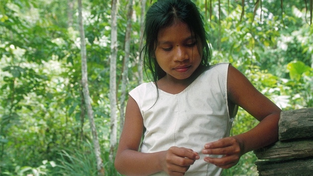 Indiánská dívka v Brazílii