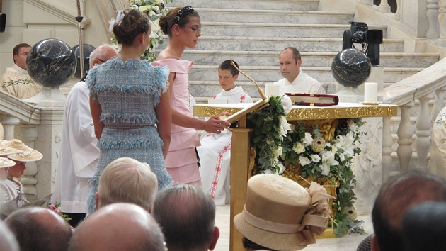 Netee prince Alberta (Charlotte Casiraghi a Alexandra de Hanover), dcery...