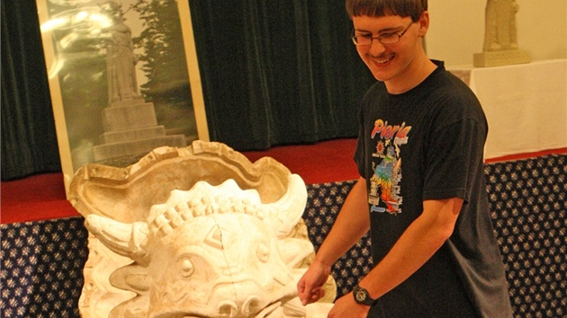 P�ldruhé tuny t�ká forma na sochu Radegasta je vystavená ve Fren�tát� pod