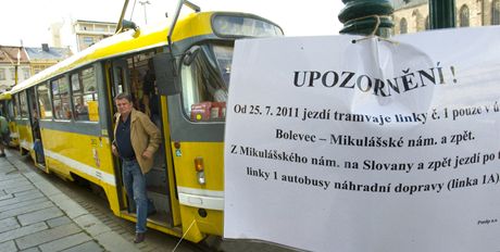 Oznámení o výluce na tramvajové lince .1 na plzeské zastávce Námstí Republiky