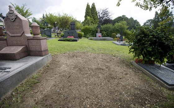 Místo, kde býval hrob Rudolfa Hesse (21. ervence 011)