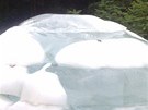 Obí ledová koule nedaleko Milovic.