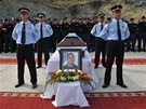Poheb písluníka kosovské policie, kterého Srbové zabili pi pokusu o