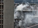 Po výbuchu zahalil ulice Osla dým a rozsypané sklo z oken