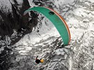 Expedice Karákóram 2011. Duo paraglidist vsadilo na to, e pedasné pistání