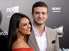 Mila Kunisová a Justin Timberlake na premiée filmu Kamarád taky rád (New York)