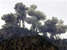 Ameriané zasypali komplex Tora Bora bombami, letecká podpora trvala 56 hodin