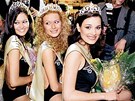 Miss R 1998: II. vicemiss Petra Faltýnová, vítzka Kateina Stoesová a I....