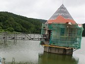 Povodí Moravy navyšuje hráz Fryštácké přehrady a opraví i historickou výpustní