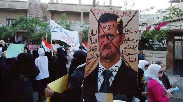 Protest proti re�imu Ba�ára Asada v Sýrii (19. �ervence 2011)