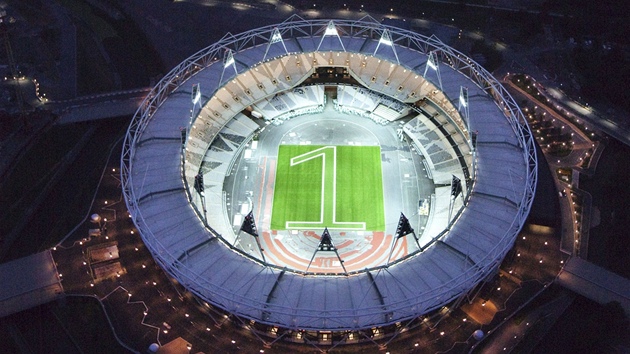 U JEN JEDEN ROK. Hlavní olympijský stadion pro hry v Londýn 2012 u stojí a s