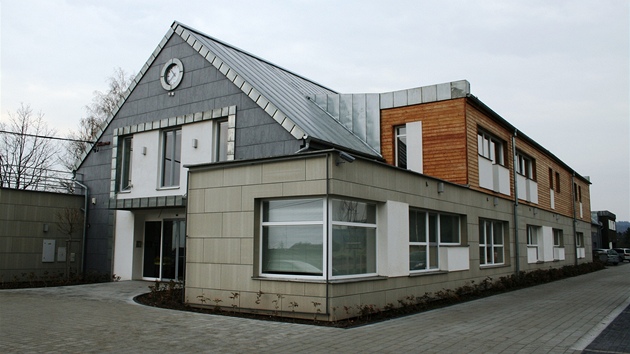 Sídlo hodináské firmy JVD  v Pibyslavi u Nového Msta nad Metují. 