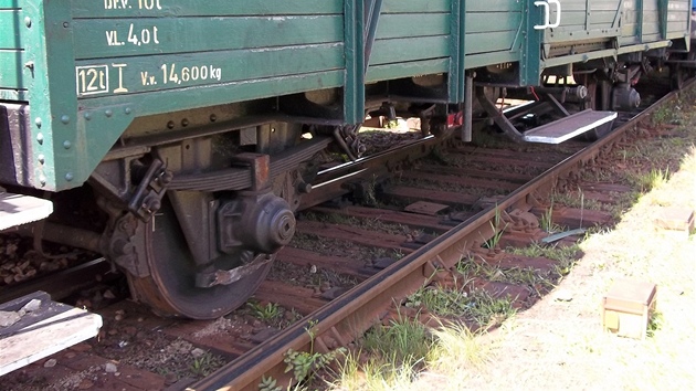 Vyšetřování nehody vykolejeného vlaku v Jihlavě (29.7. 2011)