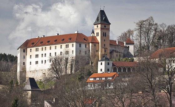 Vimperský zámek se opravy za evropské miliony nedoká.