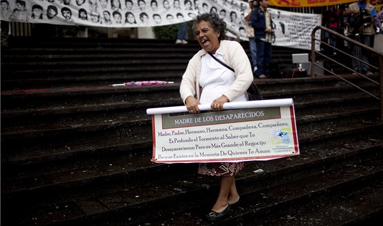 Píbuzná obtí z vyvradné guatemalské vesnice Dos Erres (3. srpna 2011)