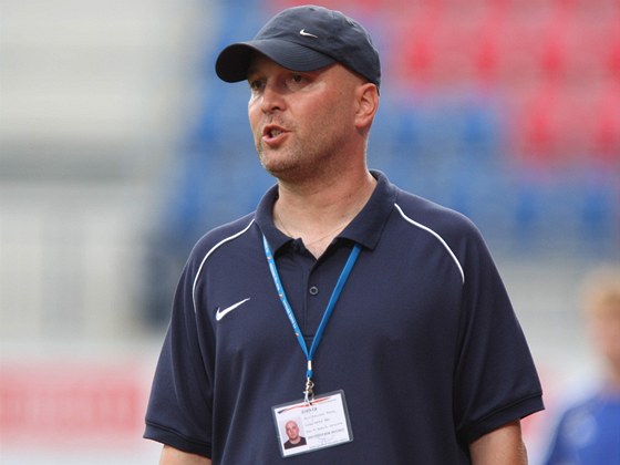 Trenér Baníku Ostrava Pavel Malura