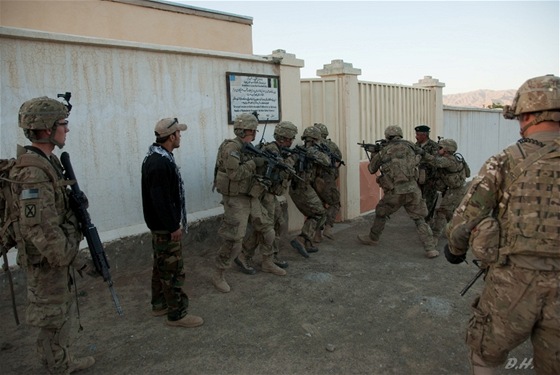 etí vojáci v Afghánistánu