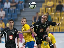 HLAVIKOV SOUBOJ. Krlovhradeck Vojtch tpn se v pi standardn situaci