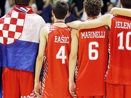 HYMNA NA POEST VÍTZ. Chorvattí basketbalisté navázali na loský rok a znovu