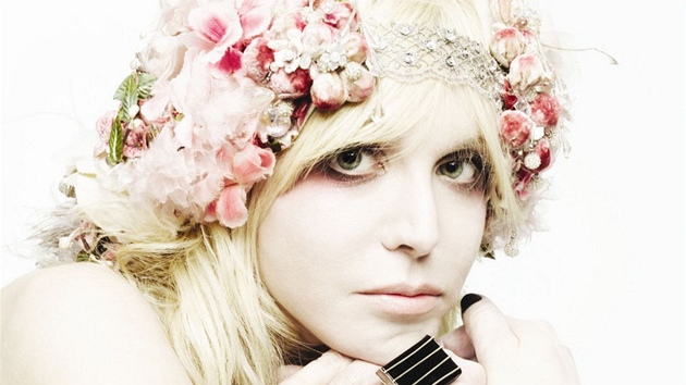 Courtney Love se vrací s albem Nobody's Daughter.