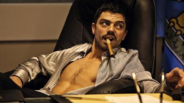 Dominic Cooper ve filmu The Devil's Double