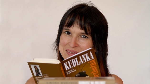 Brnnská novináka Jiina Veselá pracuje na knize o ivot a díle zavradné spisovatlky Simony Monyové. (Ilustraní snímek)