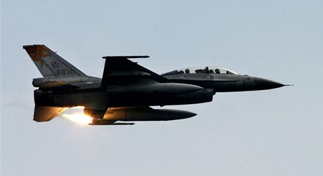 Letoun F-16 tchajwanskho letectva na archivnm snmku