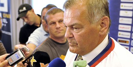 Vladimír Vjtek coby kou slovenské hokejové reprezentace