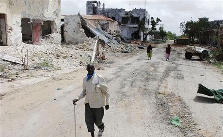 Ulice v somálském hlavním mst Mogadio poté, co ho opustili radikálové z