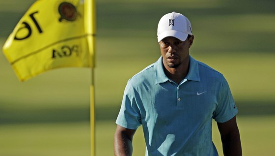 Tiger Woods pichystal svým fanoukm nemilé pekvapení. Na PGA Championship vbec poprvé neproel do závrených boj.