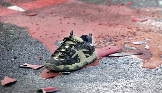 Muž z Plzně přebíhal silnici mimo přechod, po střetu s autem zemřel. Ilustrační snímek