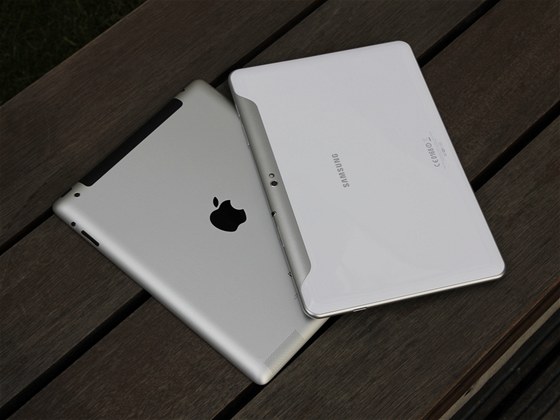 Samsung Galaxy Tab 10.1 a iPad 2