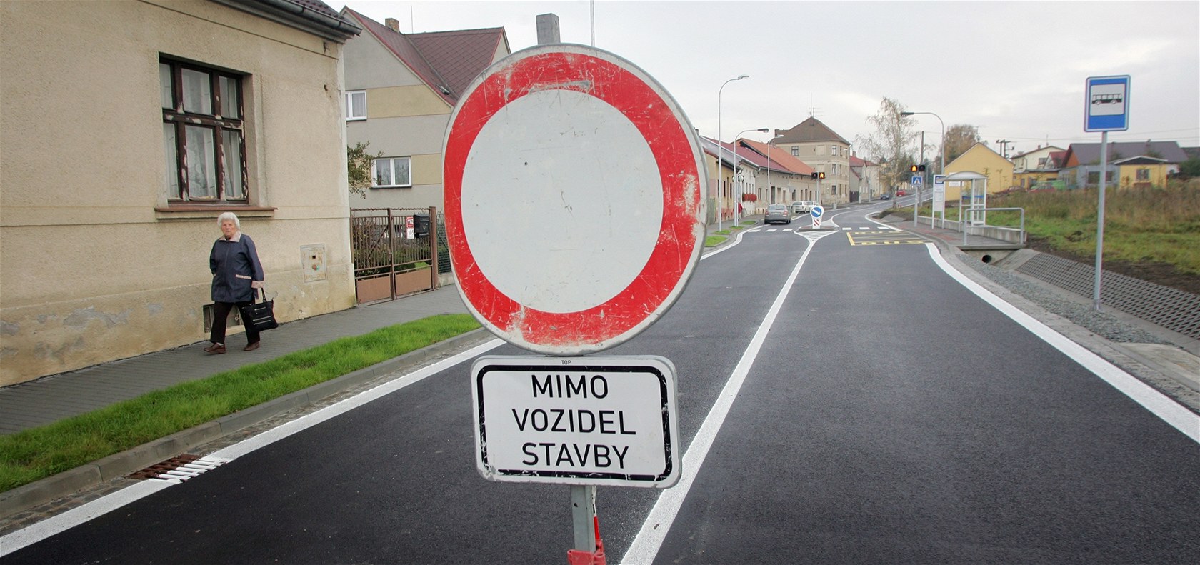 Úsek mezi k�i�ovatkou u Velkých N�m�ic po k�i�ovatku na Starovice bude zav�ený. D�lníci budou na ji�ní Morav� opravovat dva mosty. ilustra�ní snímek