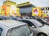 Ve tvrtek se v eskch Budjovicch otevrala nov prodejna nbytku Sconto.